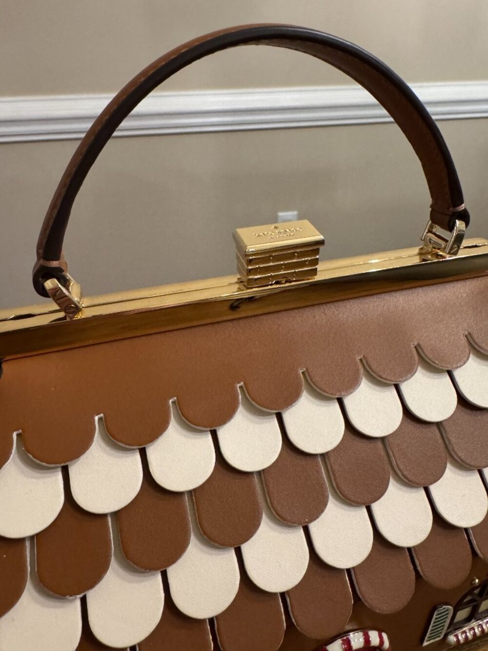 Kate Spade Handbag Gingerbread House Crossbody Brown - Picture 3 of 14